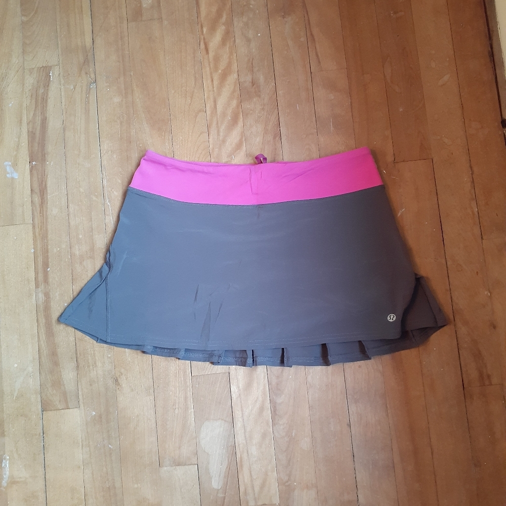 😯 SALE Lululemon sport skirt